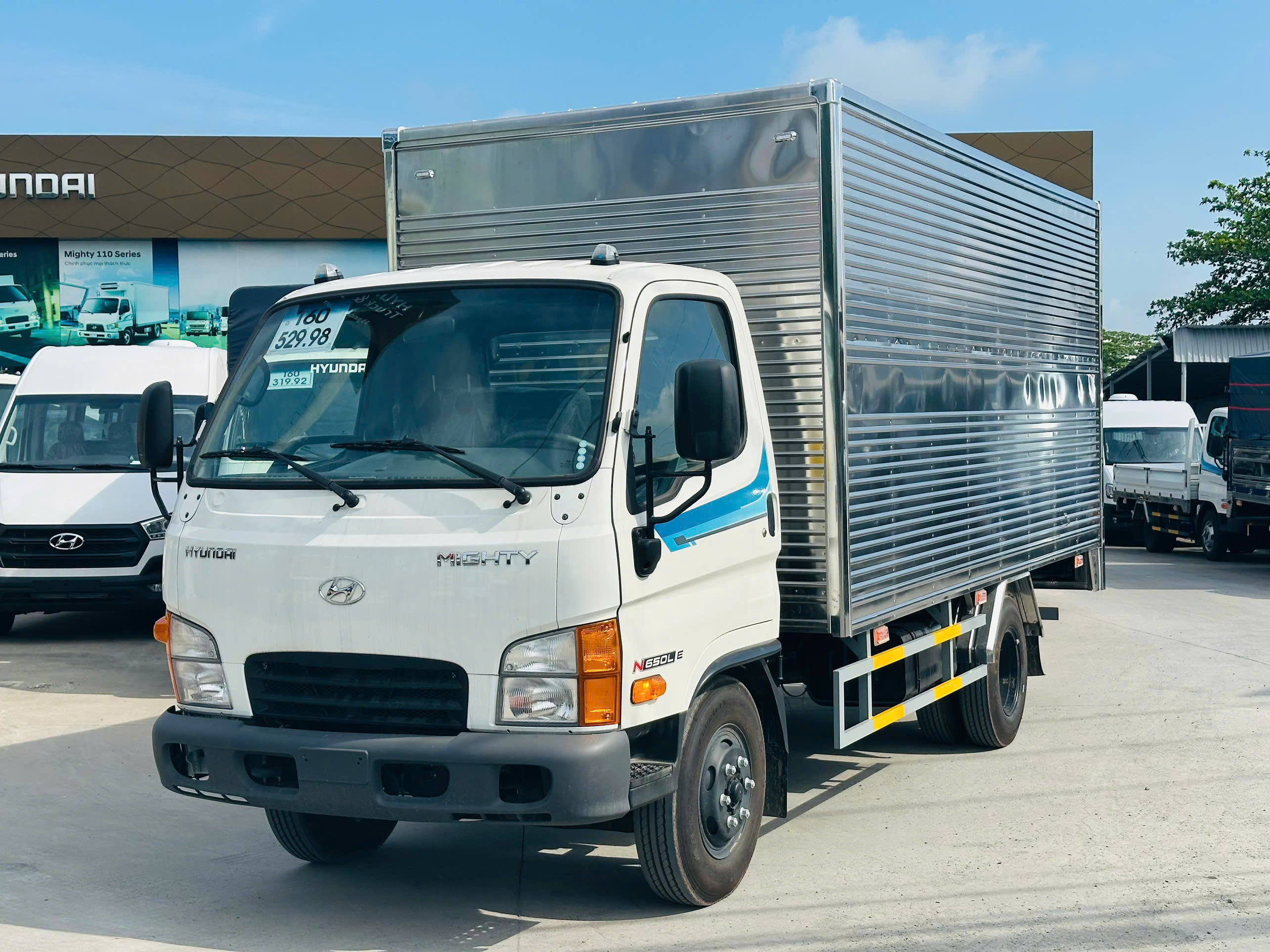 Mighty N650L E Thùng kín